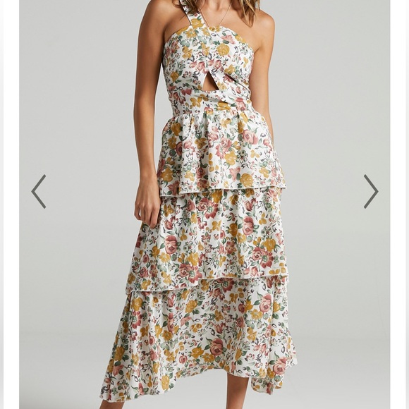 Brand New with Tags Caro One Shoulder Tiered Midi dress - Picture 3 of 6